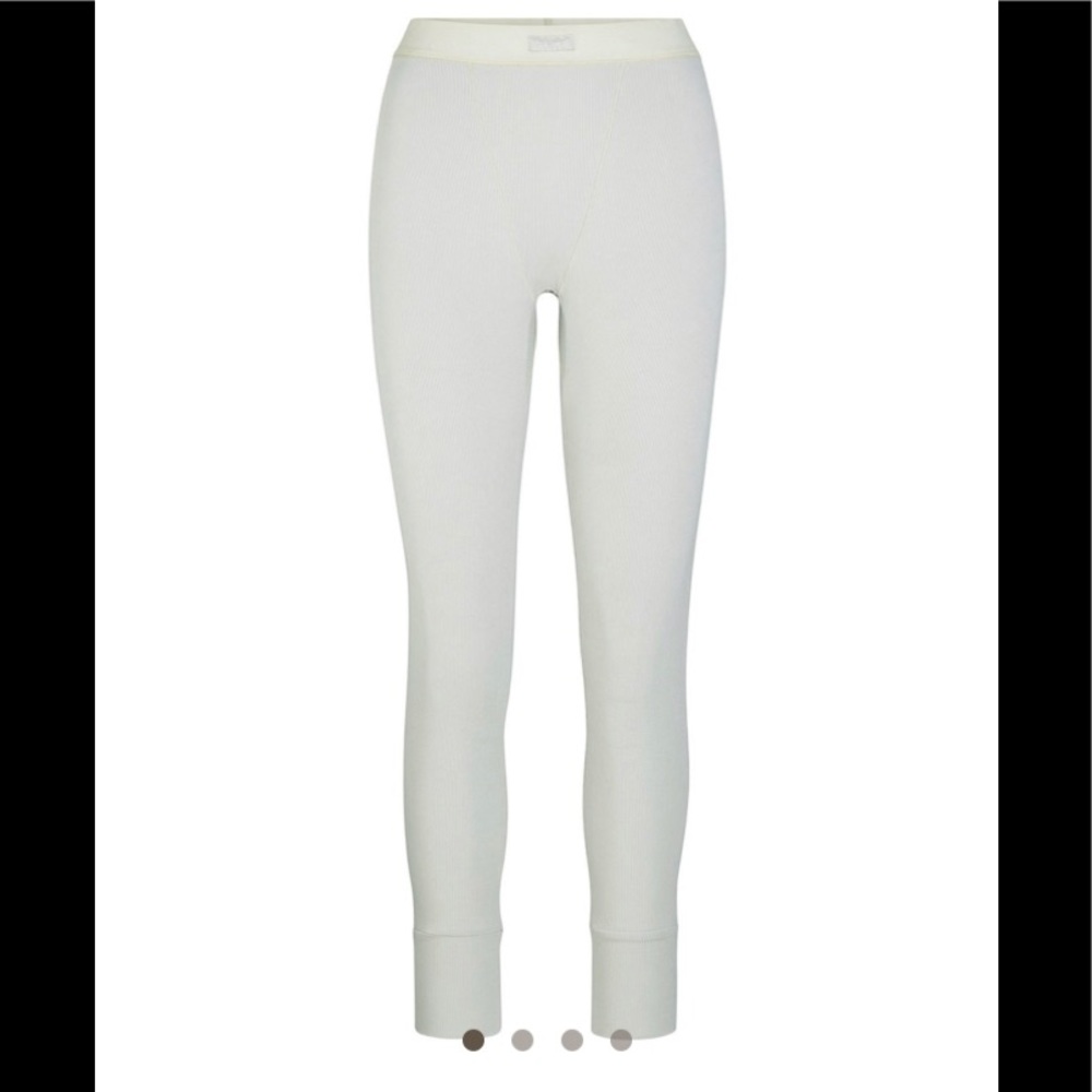 Skims Leggings